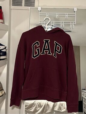 GAP HOODIE